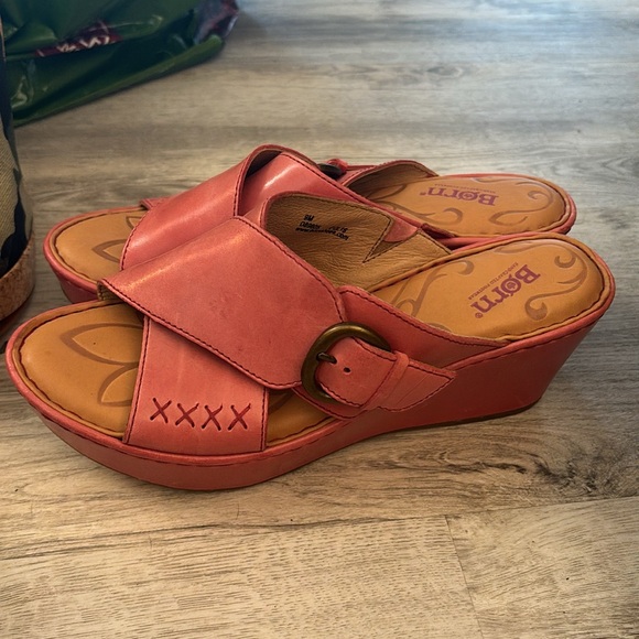 Born Light Pink Wedges - Picture 2 of 5